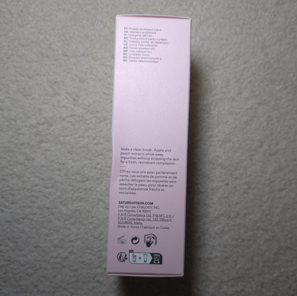 Saturday Skin Gentle Cleanser - Picture 5 of 7